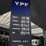 Con la nafta súper cerca de los $ 2.000, el Gobierno le permite a las petroleras subir el corte de etanol para moderar los precios