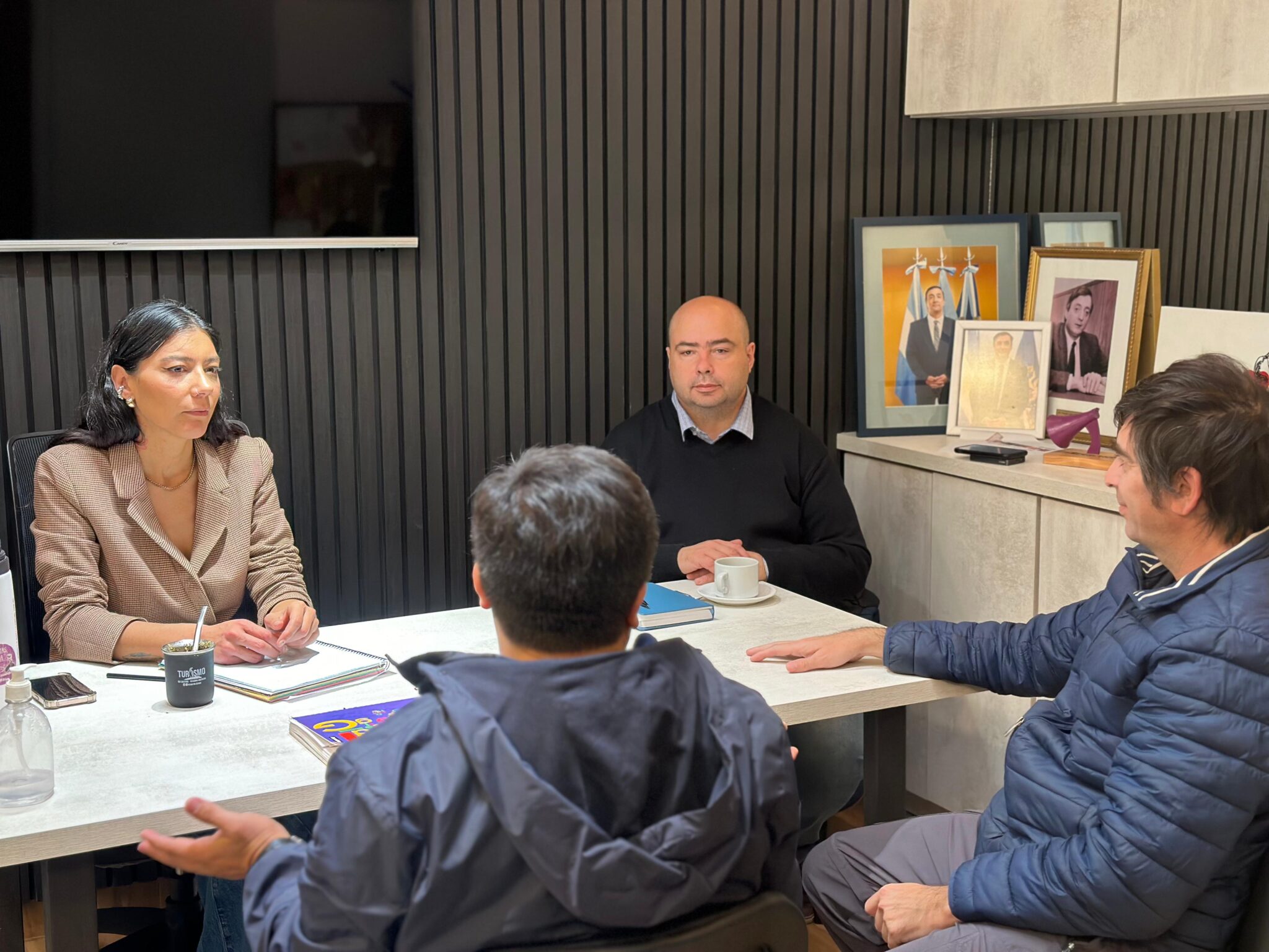 El Municipio de Río Gallegos amplía el Plan de Alivio y suma a los remiseros