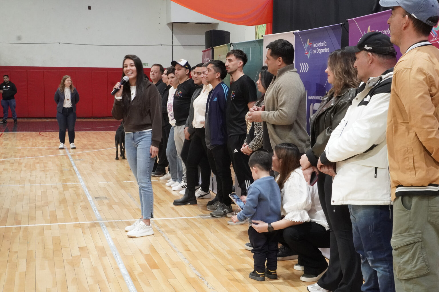 Fueron presentados los Juegos Riogalleguenses 2026 en el Gimnasio Juan Bautista Rocha