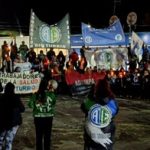 Río Turbio volvió a las calles con una nueva marcha de antorchas