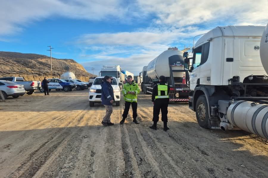 Transporte: control y fiscalización en el acceso norte de Caleta Olivia
