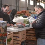 El Mercado Concentrador Patagónico sigue creciendo y atrae a cientos de vecinos por sus precios bajos