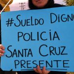 Continúa la protesta policial en Santa Cruz y crece la expectativa por la reunión con el Gobierno