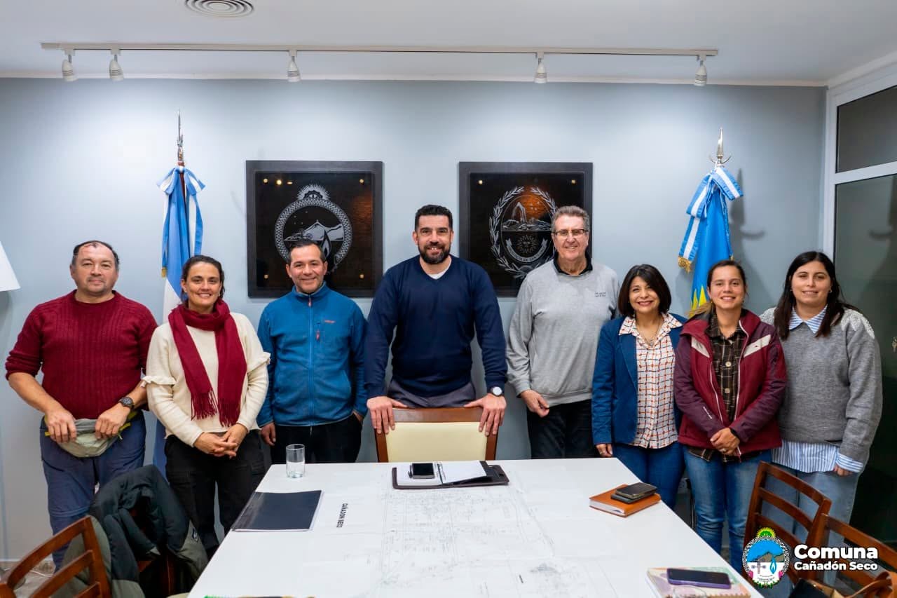 Cañadón Seco avanza en la planificación de la zona de chacras y el fortalecimiento de proyectos productivos.