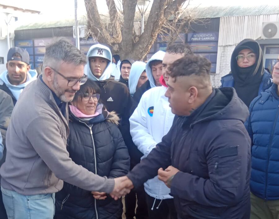 Movilización del sector pesquero en Caleta Olivia por miles de fuentes de trabajo en riesgo