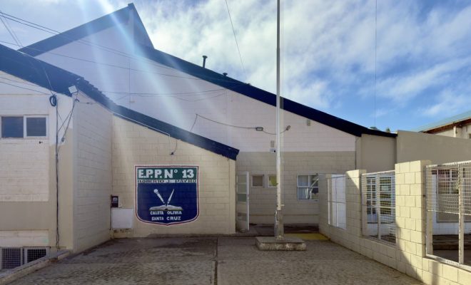 Educación continúa con trabajos de mantenimiento en escuelas de Caleta Olivia